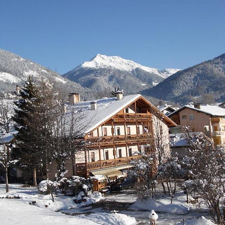 Albergo Bellaria Carano  Luaran gambar